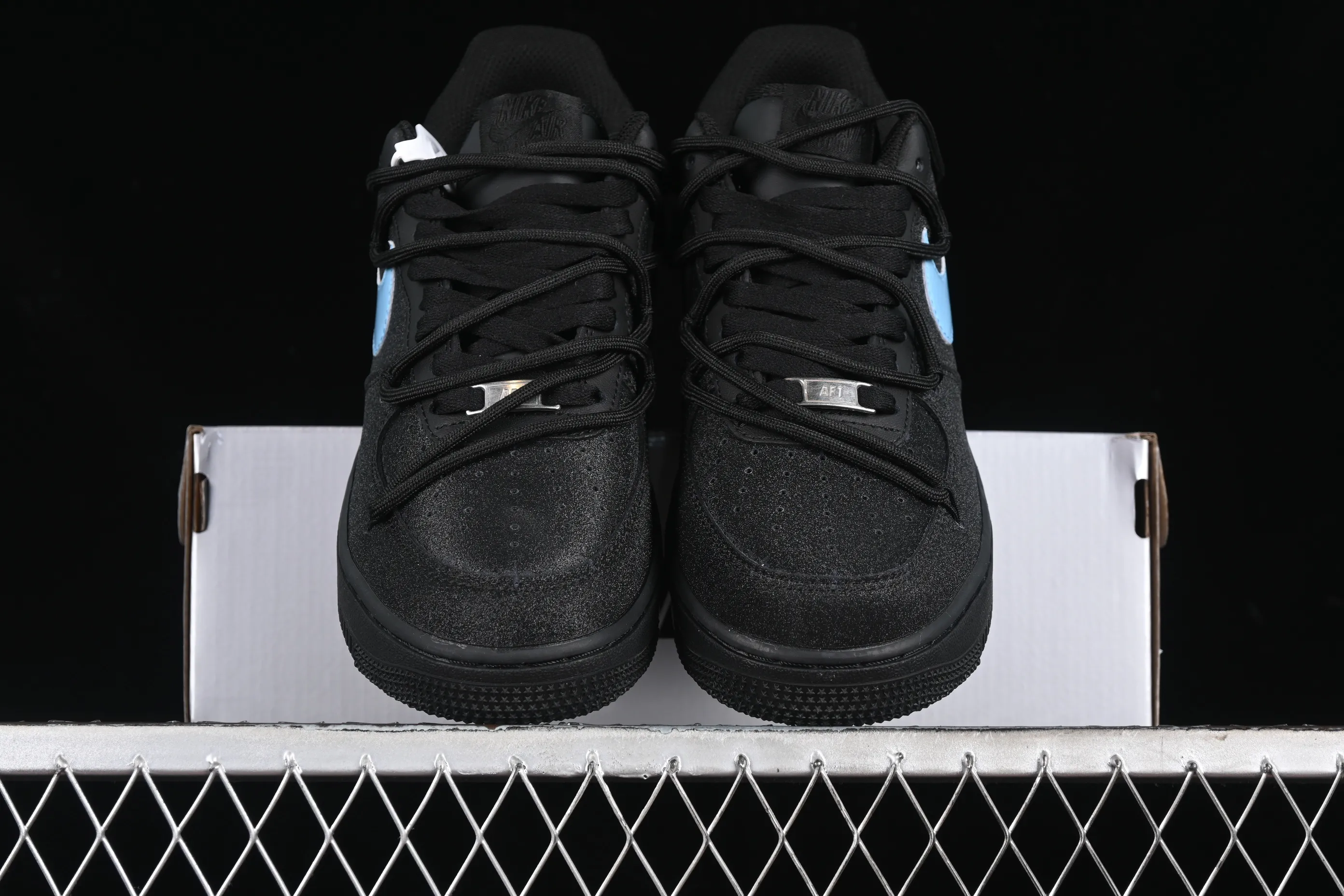 All categories Nk Air Force 1 Air Force series Nk Air Force 1 Mid Air Force mid-top Nk Air Force 1'07 Low Cleanfit Official hot style customization Black blue starry sky full of diamonds Air Force 1 low-top casual sneakers ZH0316-042